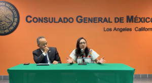 Senadora Karina Ruiz explica en Los Ángeles su camino del Daca a la diplomacia