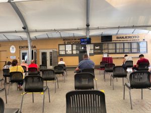 El cónsul en Los Ángeles aclara la operación financiera de los consulados