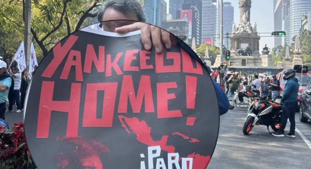 Marchaen defensa de la soberanía de México y en apoyo a la liberación inmediata del presidente Nicolás maduro y su esposa Cilia Flores