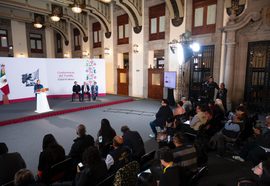 El negocio transexenal de las elecciones: de urnas de plástico al mega contrato de las credenciales del INE